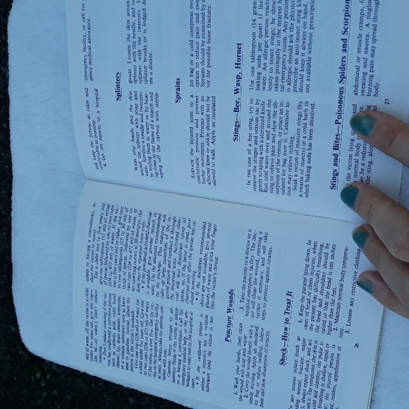 1985 Vintage Reader's Digest Handbook Of First Aid 30 pages - Picture 10 of 10